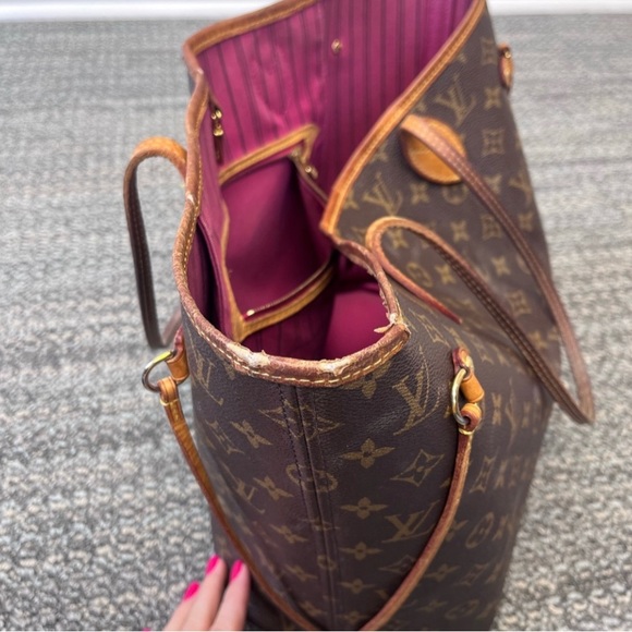 Authentic ✅ Louis Vuitton Neverfull MM pivione purse work bag tote monogram 💕 - Picture 10 of 15